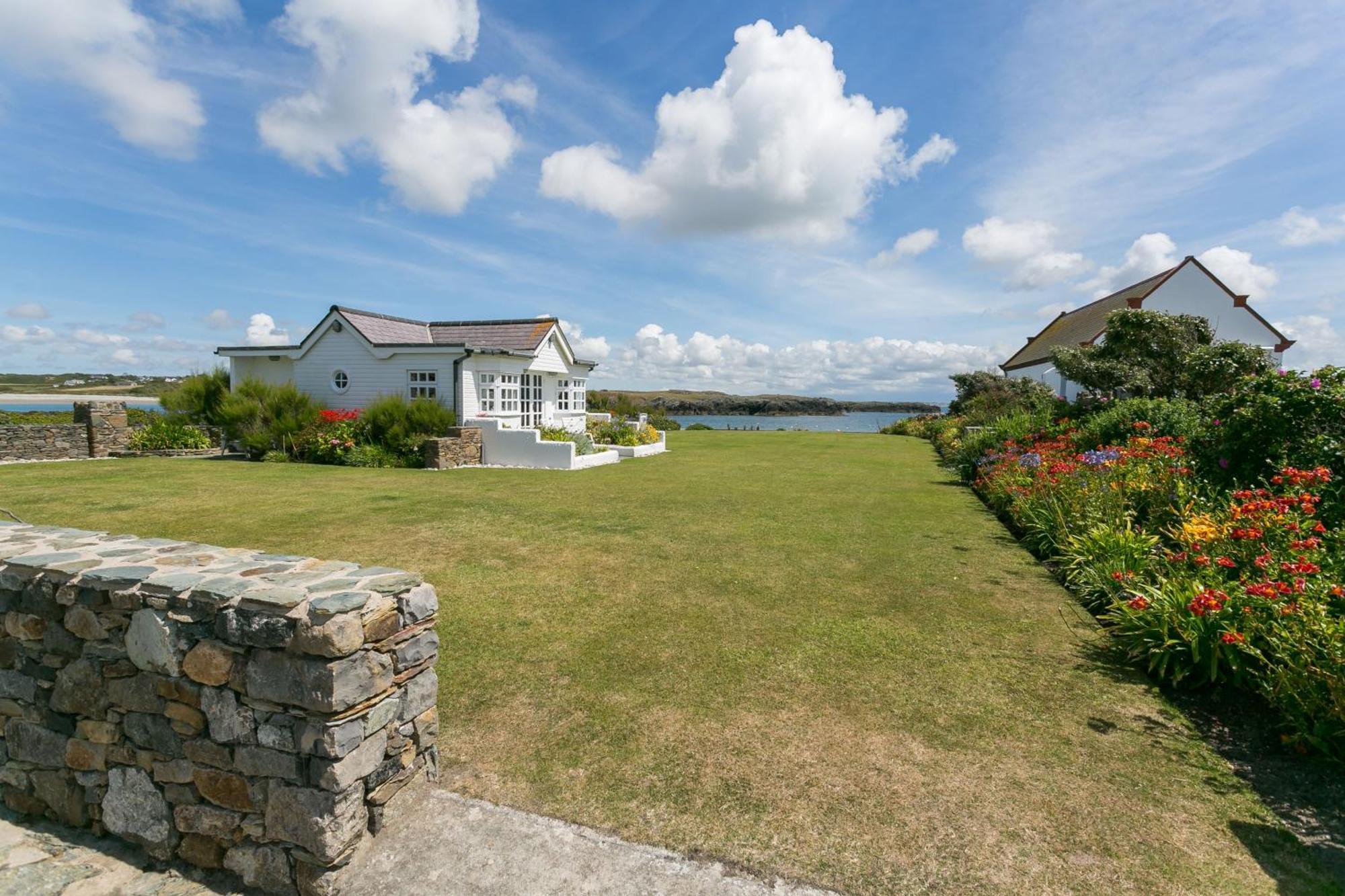 Pen Y Graig Villa Rhoscolyn ภายนอก รูปภาพ